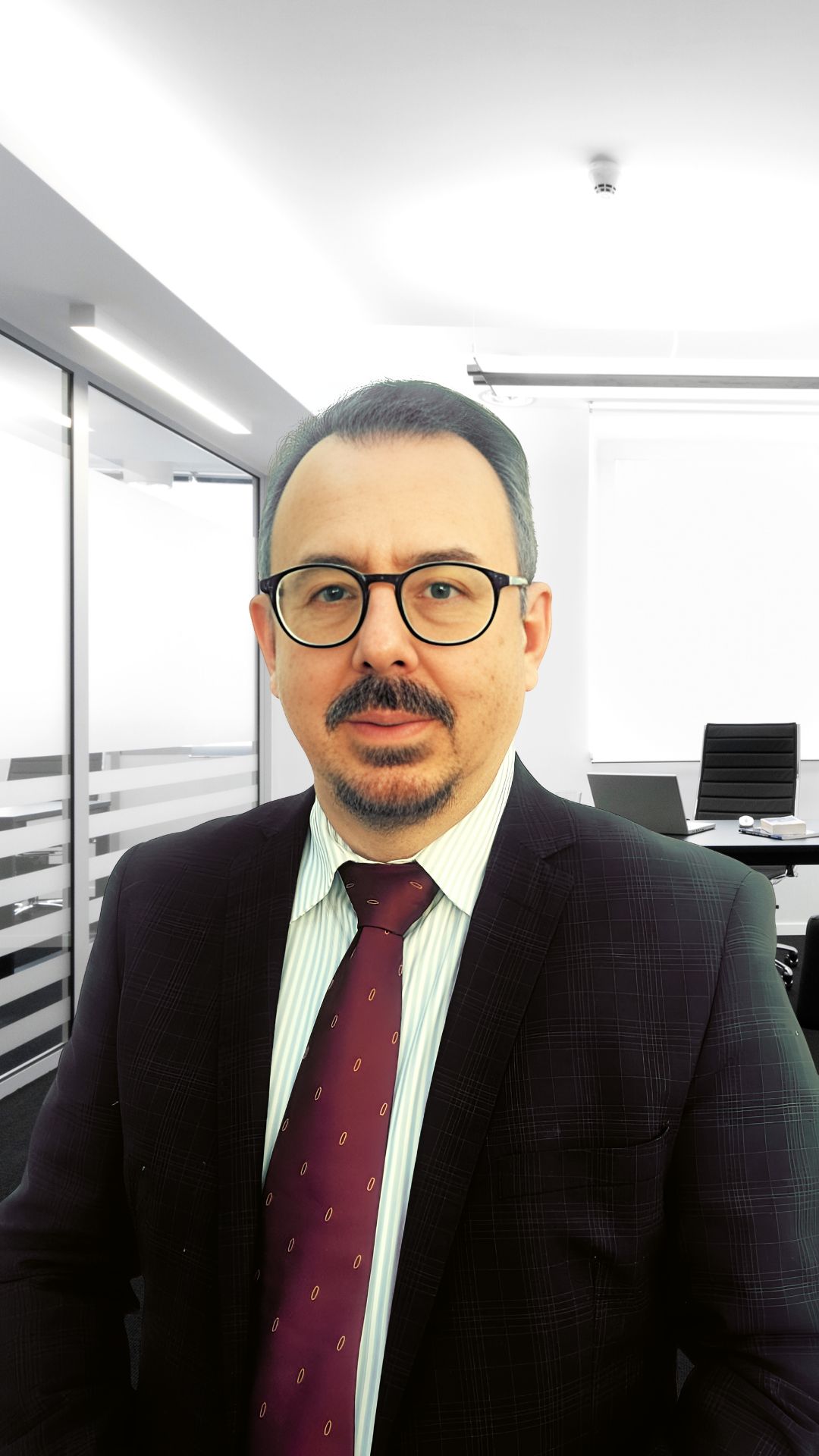 Advogado - Dr. Antonio Sinesio Leal Jr.